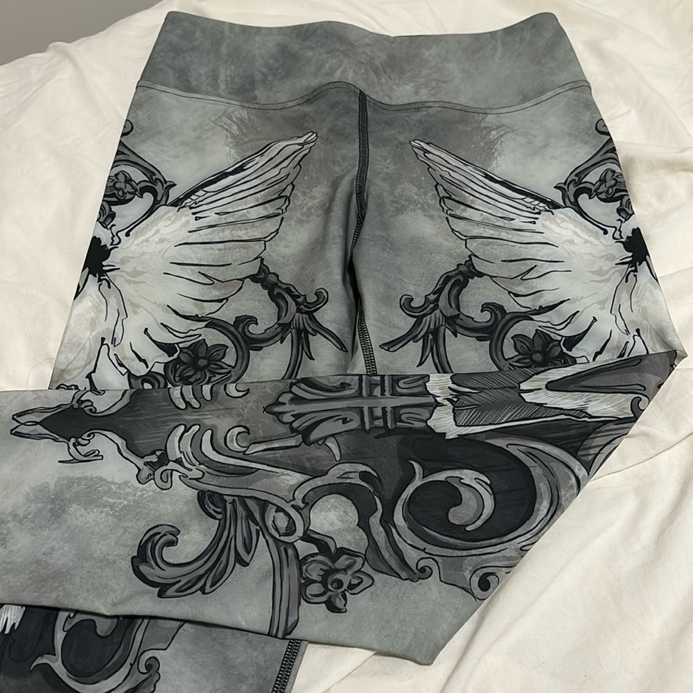 Werkshop crop leggings M NWOT
